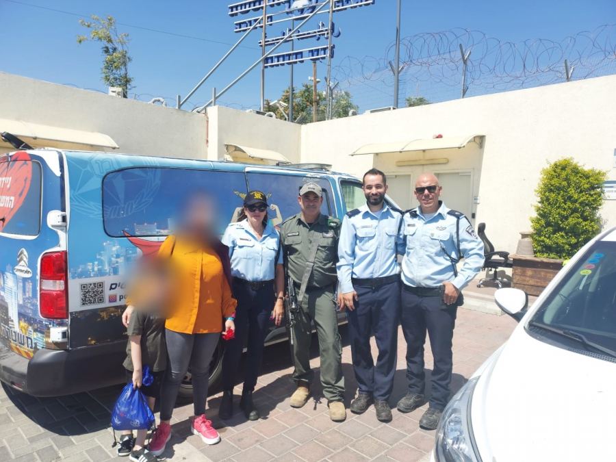 الشرطة تحقق حلم فتاة من ذوي الإحتياجات الخاصة من صور باهر 